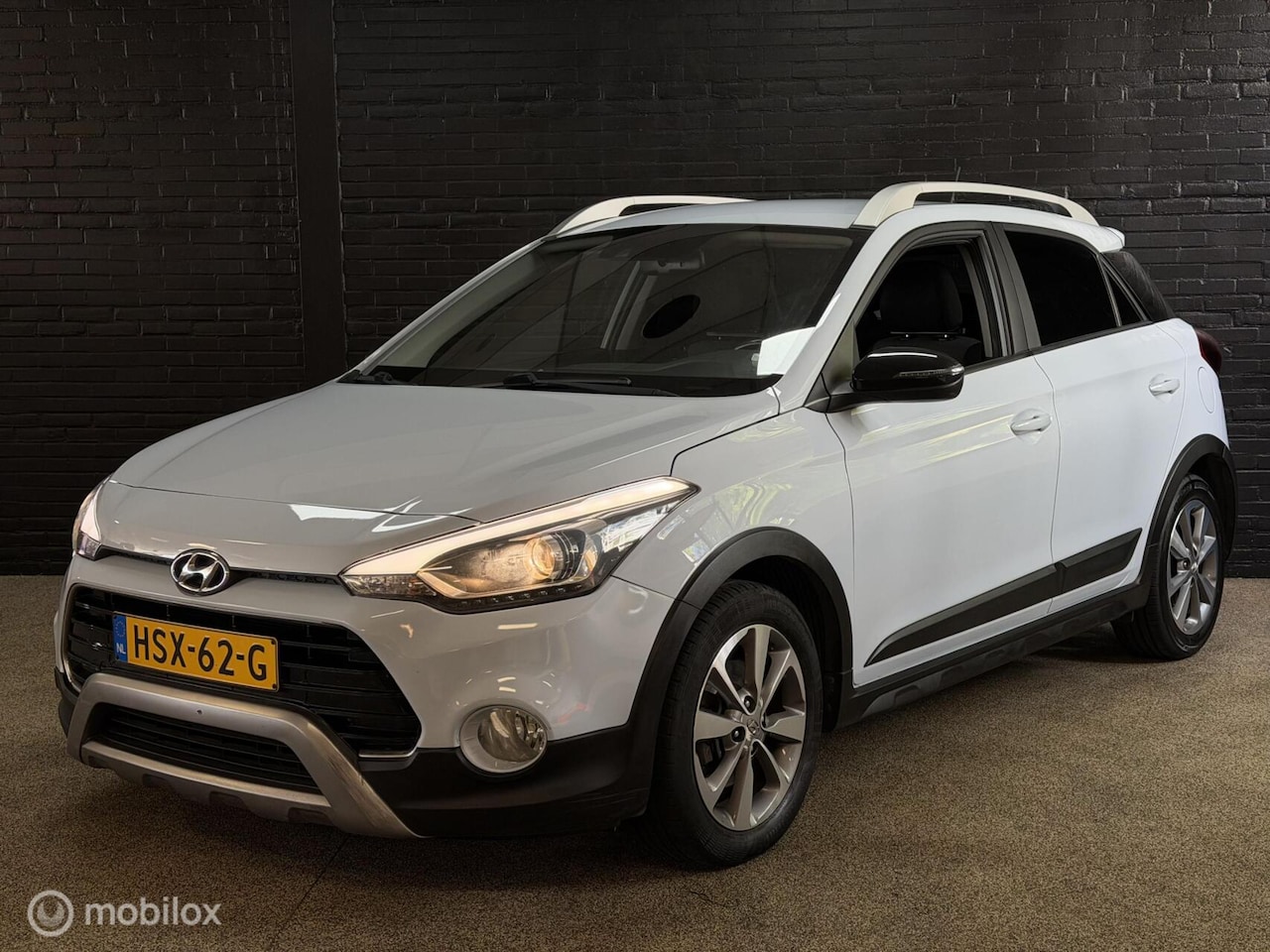 Hyundai i20 - 1.0 T-GDI Active CROSSOVER NAVI CRUISE PDC VELG - AutoWereld.nl