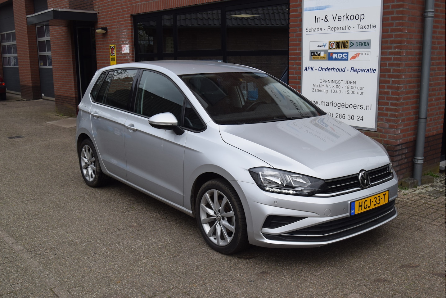 Volkswagen Golf Sportsvan - 1.0 TSI | Camera | ACC | Trekhaak | Clima - AutoWereld.nl