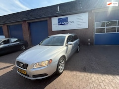 Volvo V70 - 2.4D Limited Edition AUT. PDC A, Leder, Cruise, trekhaak