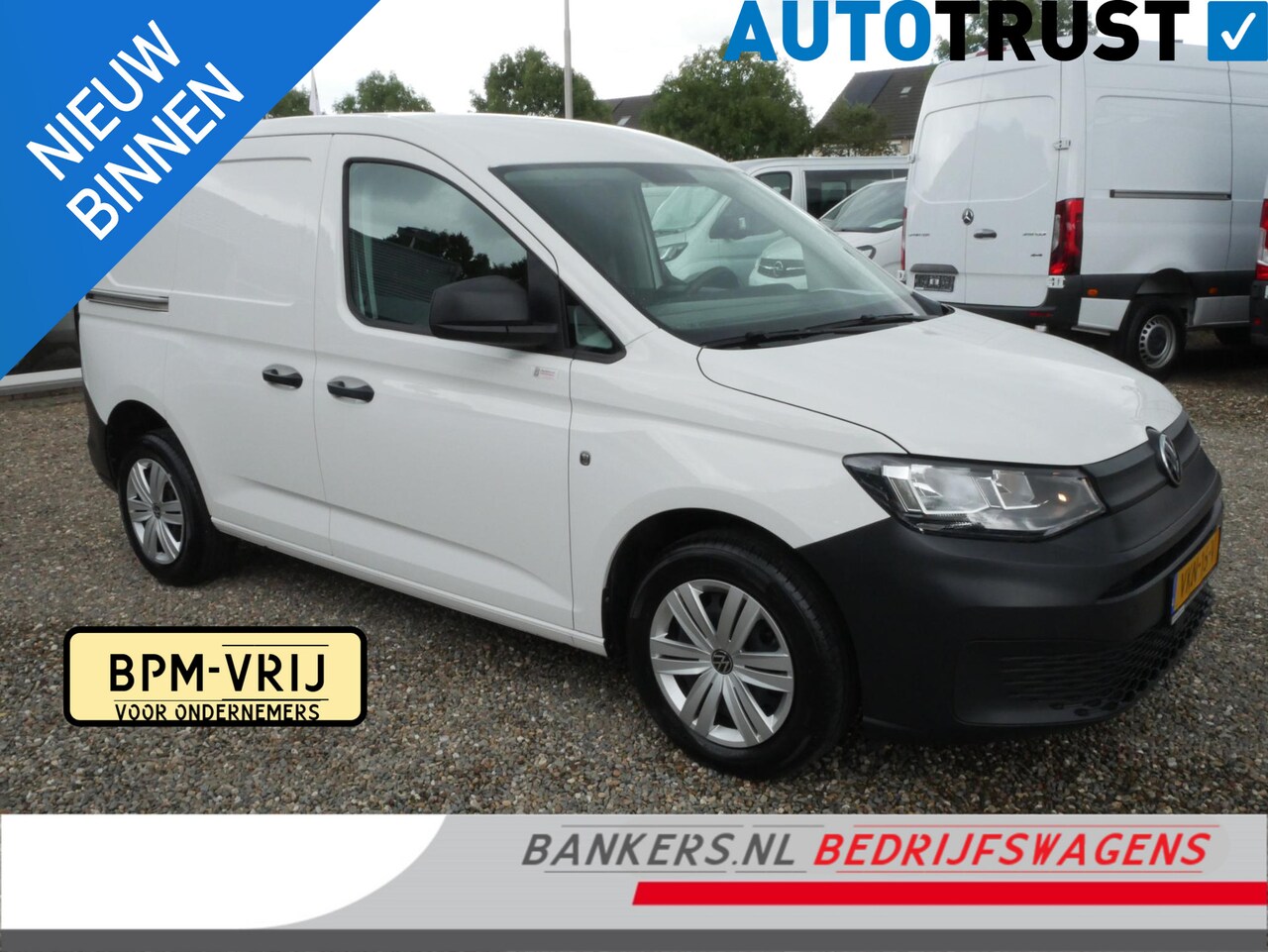 Volkswagen Caddy Cargo - 2.0 TDI 75PK L1 Airco Cruise Camera Trekhaak - AutoWereld.nl