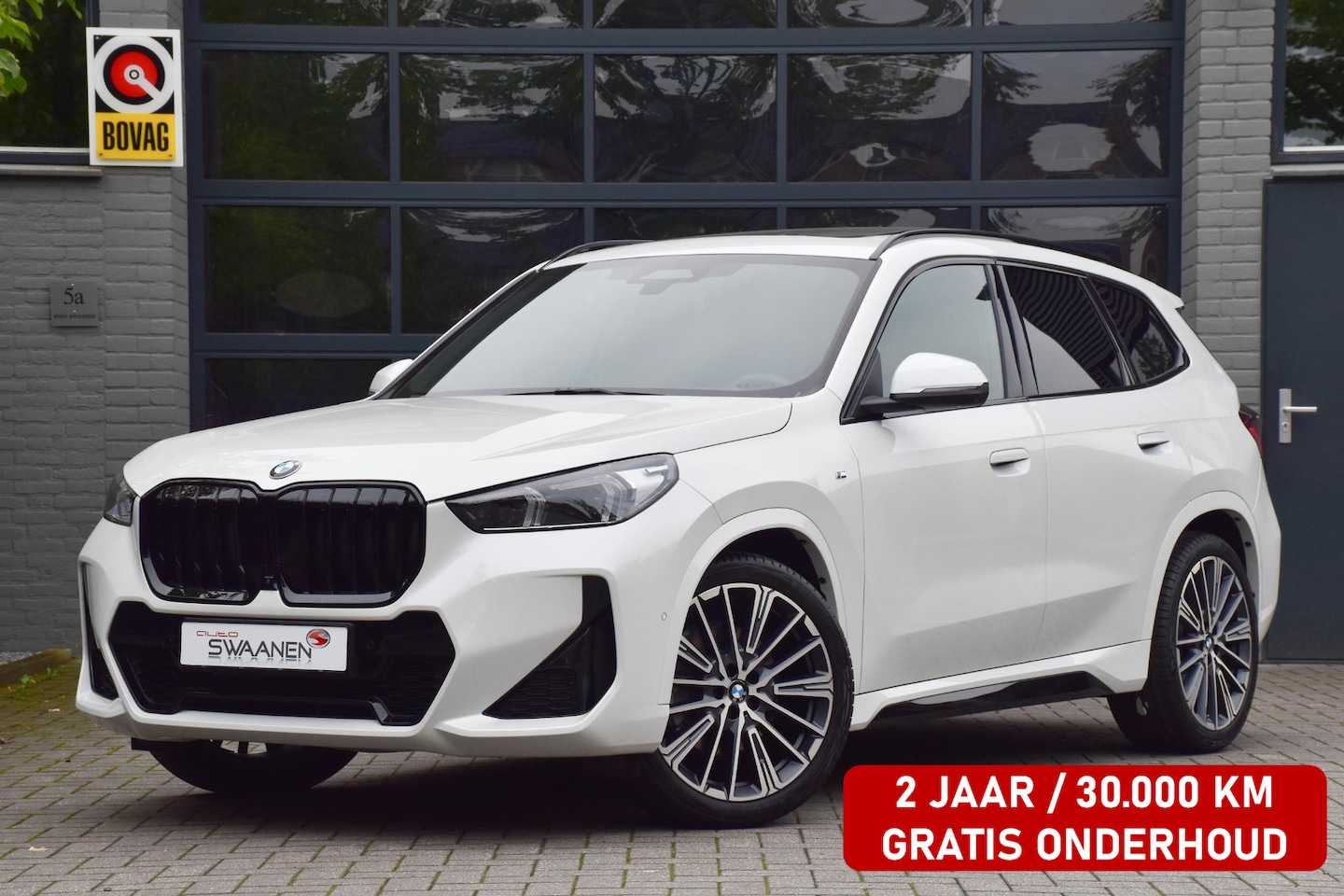 BMW X1 - sDrive20i M Sport | Pano | 360 cam | 20 inch | Leer - AutoWereld.nl