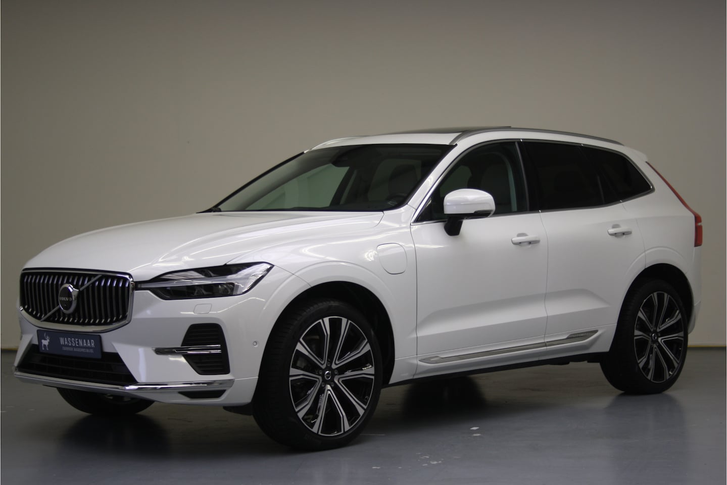 Volvo XC60 - T6 Plug-in hybrid AWD Plus Bright | Rijklaarprijs | Stoelventilatie | - AutoWereld.nl