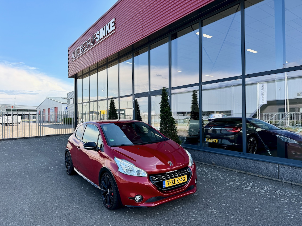 Peugeot 208 - 1.6 e-THP GTi 30th NR. 159/500 - AutoWereld.nl
