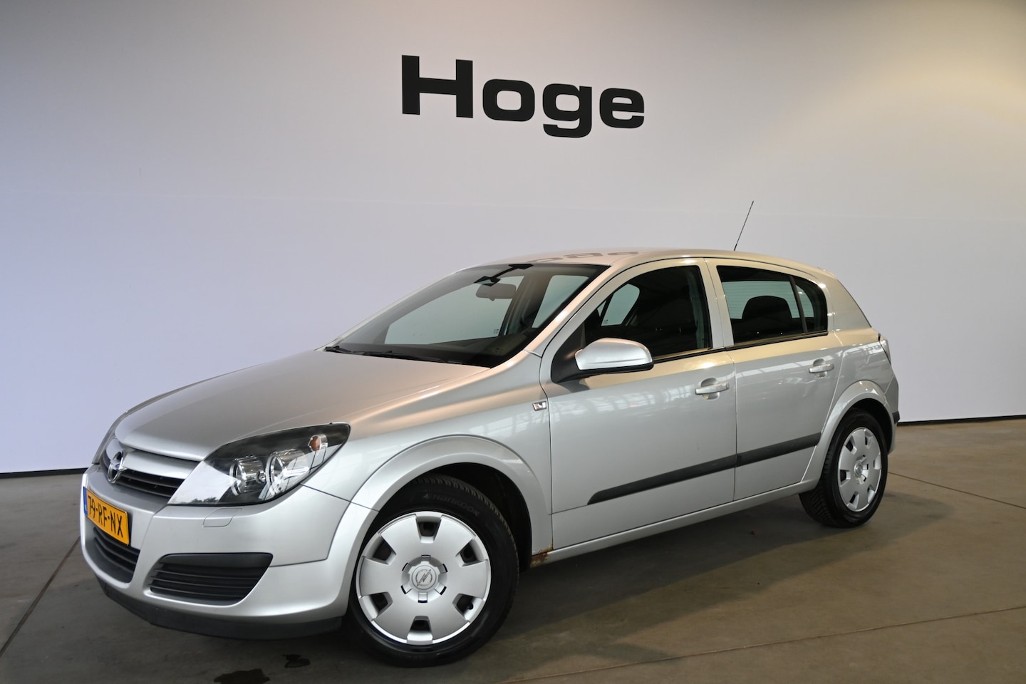 Opel Astra - 1.4 Enjoy Airco Cruise Control All in Prijs! Inruil Mogelijk! - AutoWereld.nl