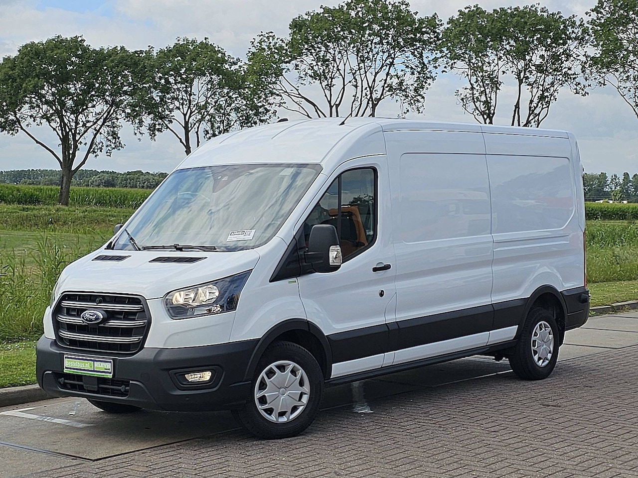 Ford Transit - 310 2.0 TDCI L3H2 Trend L3H2 (L2H1) Airco Camera Cruise Control 3 Zits PDC Euro6 131 PK! - AutoWereld.nl