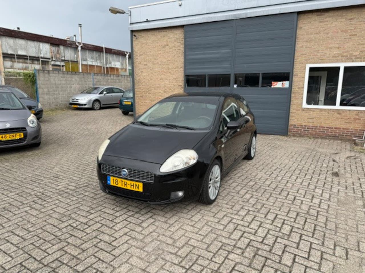 Fiat Grande Punto - 1.4-16V Sport//APK 08-2027 - AutoWereld.nl