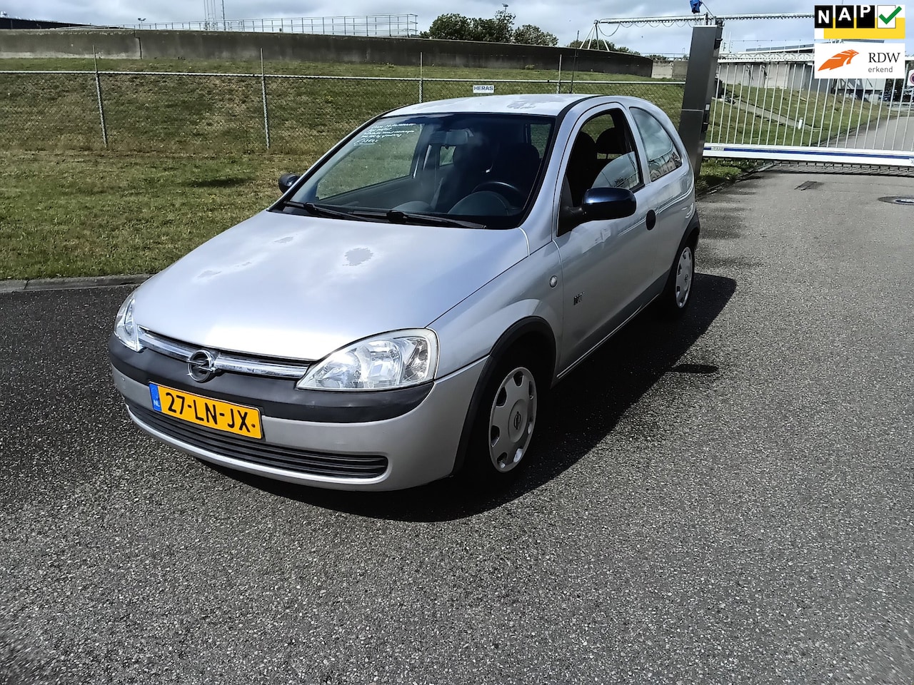 Opel Corsa - 1.4-16V Njoy AUTOMAAT - AutoWereld.nl