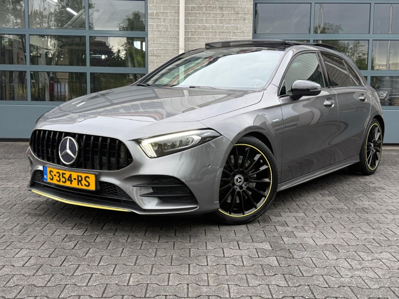 Mercedes-Benz A-klasse - 250 Premium Plus | EDITION ONE | SCHUIFDAK | - AutoWereld.nl