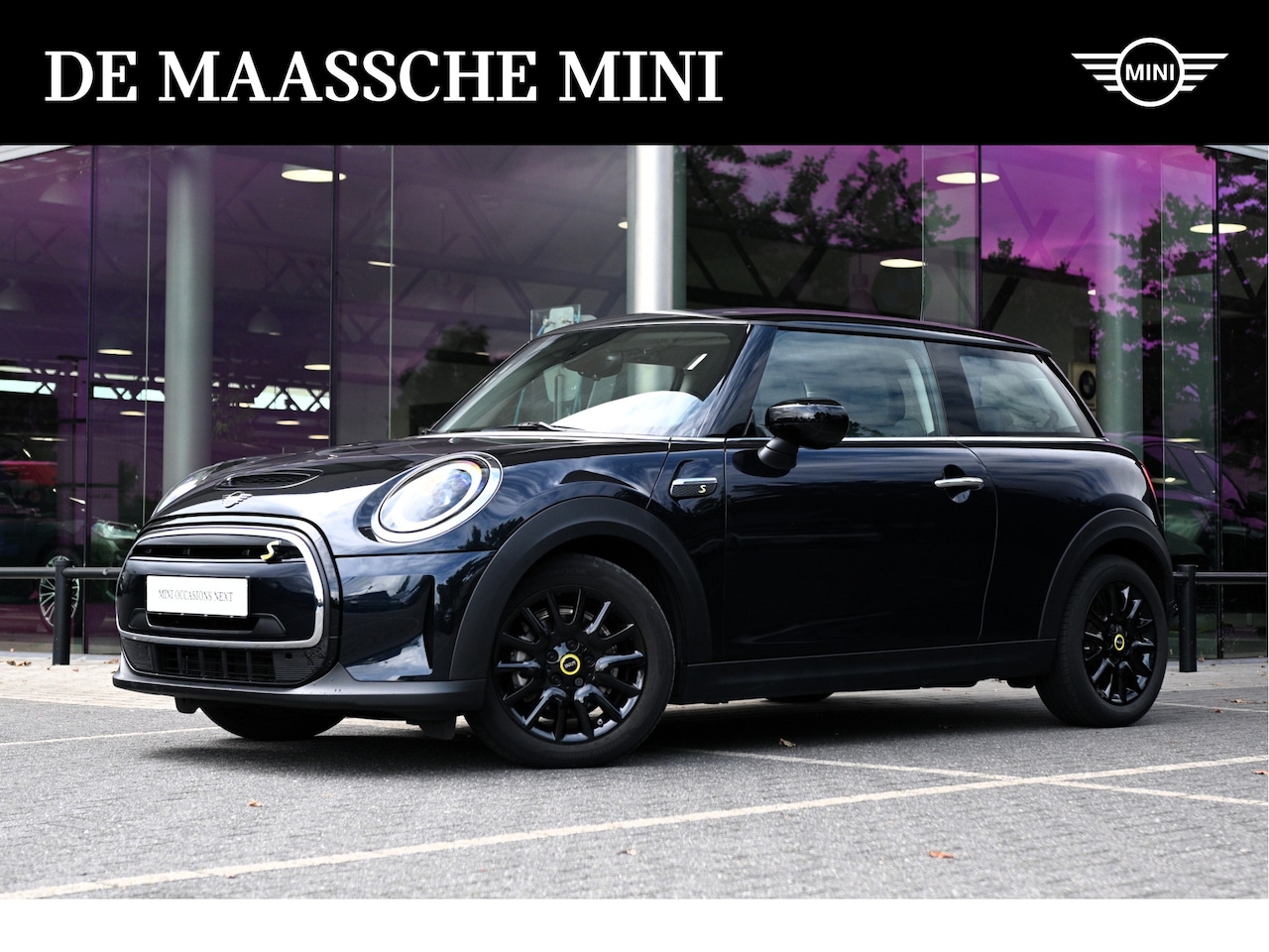 MINI Electric - Classic / Sportstoelen / Cruise Control / 16" LM Victory Spoke zwart - AutoWereld.nl