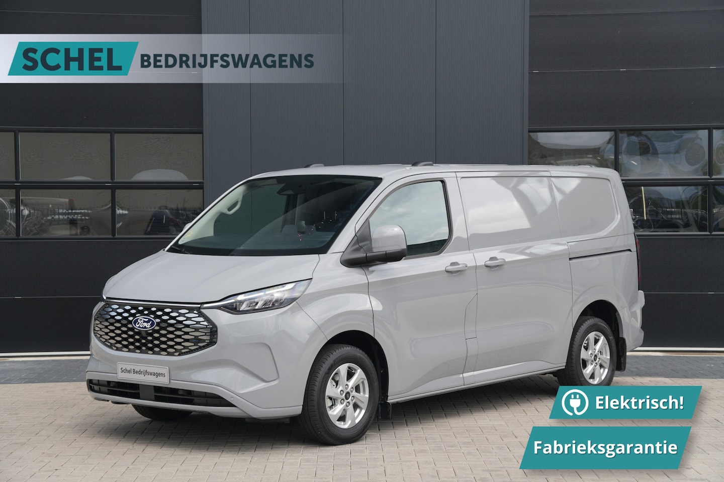Ford Transit Custom - E-Transit 320 L1H1 Limited 71 kWh 218pk - 2x Schuifdeur - Trekhaak - ProPower - Camera - C - AutoWereld.nl