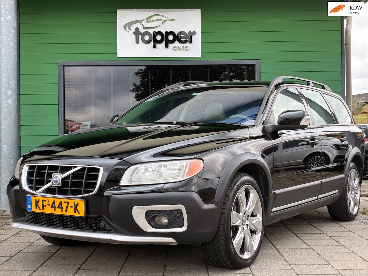 Volvo XC70 - 3.2 Kinetic|Automaat|Panoramadak|CruiseControl|Climatronic|PDC| - AutoWereld.nl