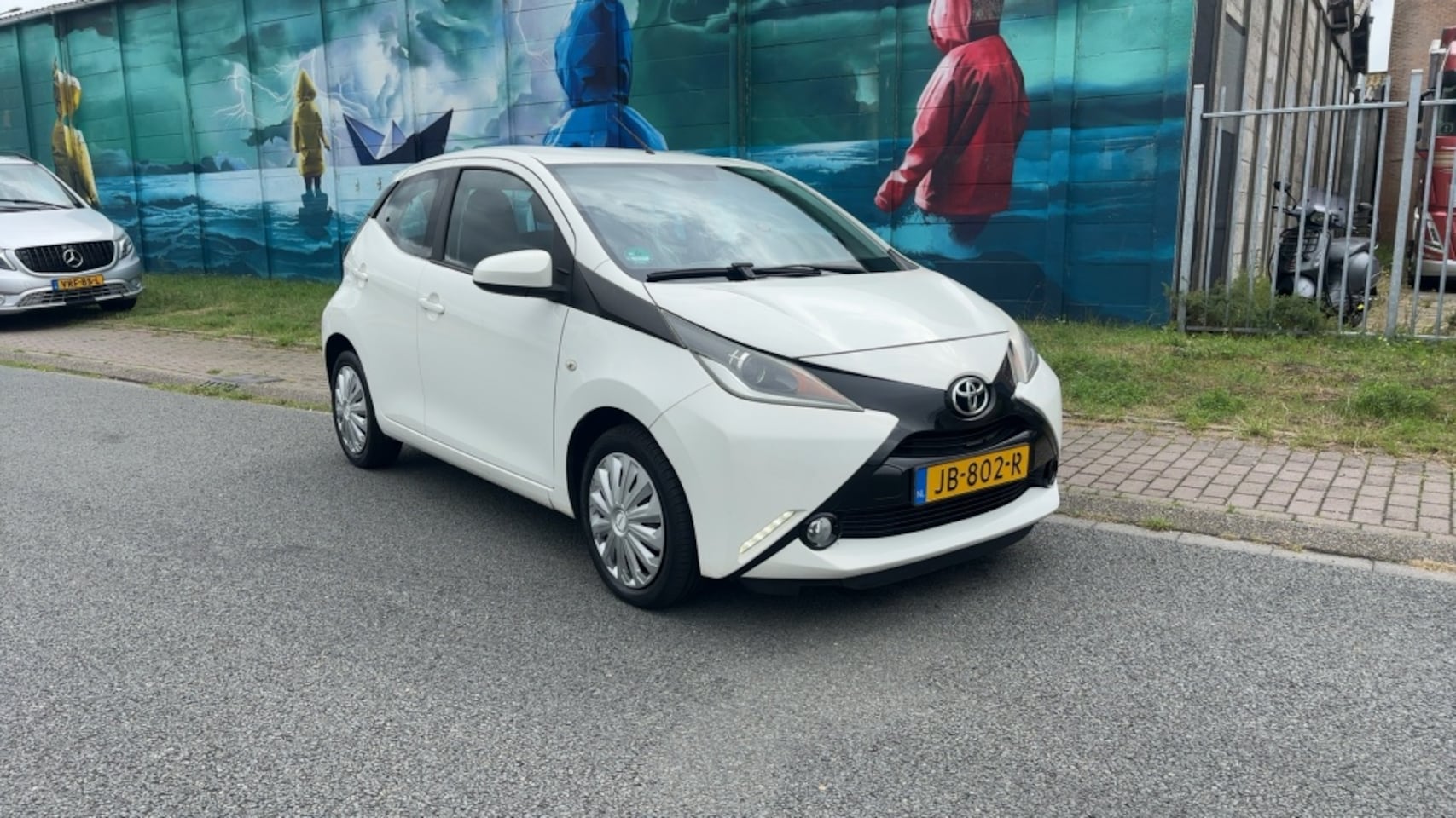 Toyota Aygo - 1.0 VVT-i x-play 1.0 VVT-i x-play - AutoWereld.nl