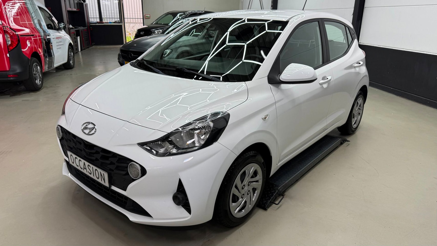 Hyundai i10 - 1.0 CarPlay, cruise control, camera achter, stoelverwarming - AutoWereld.nl