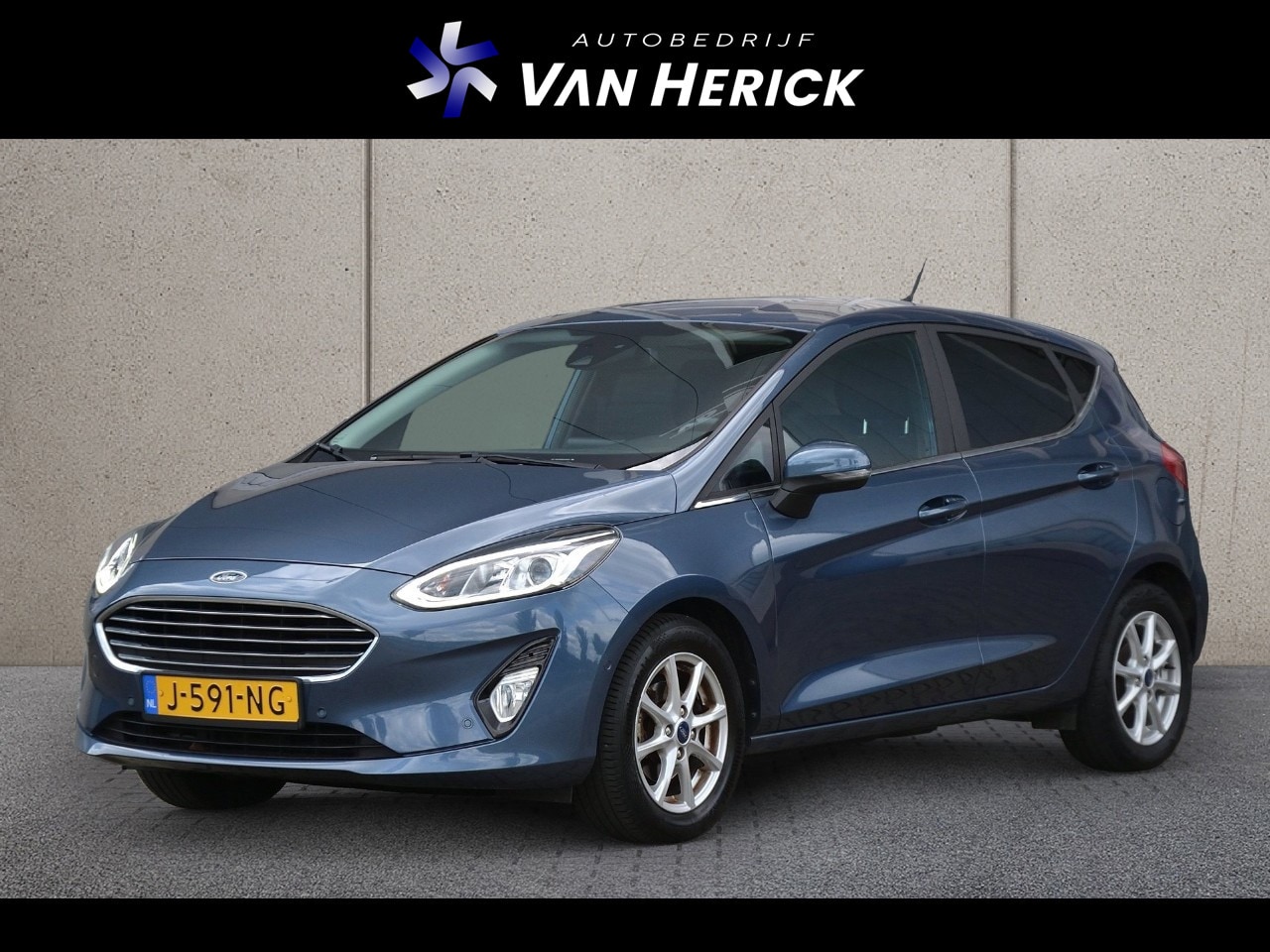 Ford Fiesta - 1.0 EcoBoost Titanium Automaat | Navigatie | Winterpakket | Climate Control - AutoWereld.nl
