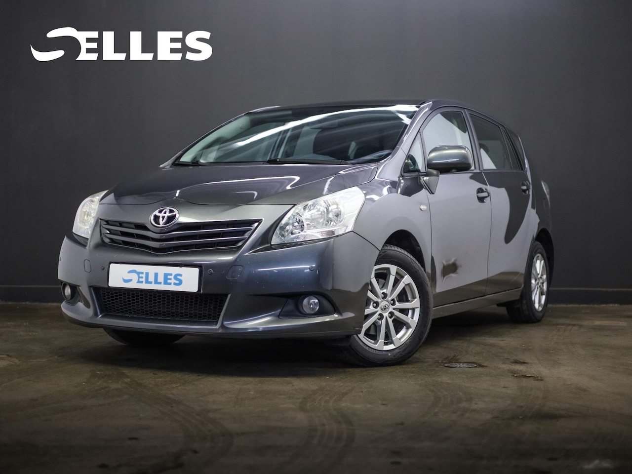 Toyota Verso - 1.8 VVT-i Business 7persoons | Trekhaak - AutoWereld.nl
