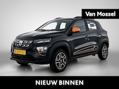 Dacia Spring - Comfort Plus 27 kWh | Camera | Sensoren Achter | Navigatie | LMV | 230Km WLTP