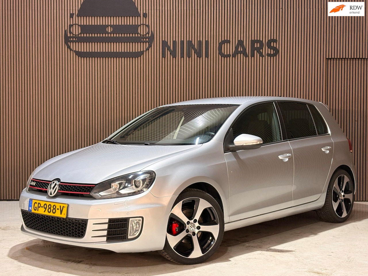 Volkswagen Golf - 1.2 TSI Highline BlueMotion Camera PDC - AutoWereld.nl