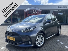 Toyota Yaris - 1.5 Hybrid Business Plus | Stoel- en stuurverwarming | CarPlay