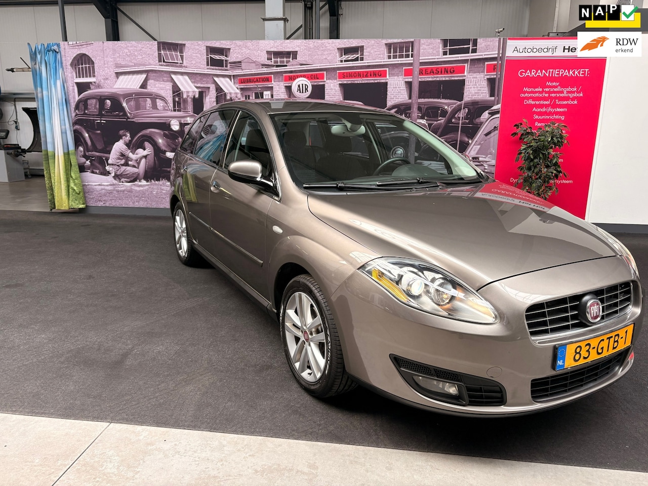 Fiat Croma - 2.2 16V Corporate 138000 KM AUTOMAAT TREKHAAK - AutoWereld.nl