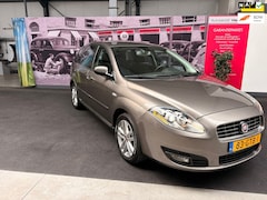 Fiat Croma - 2.2 16V Corporate 138000 KM AUTOMAAT TREKHAAK