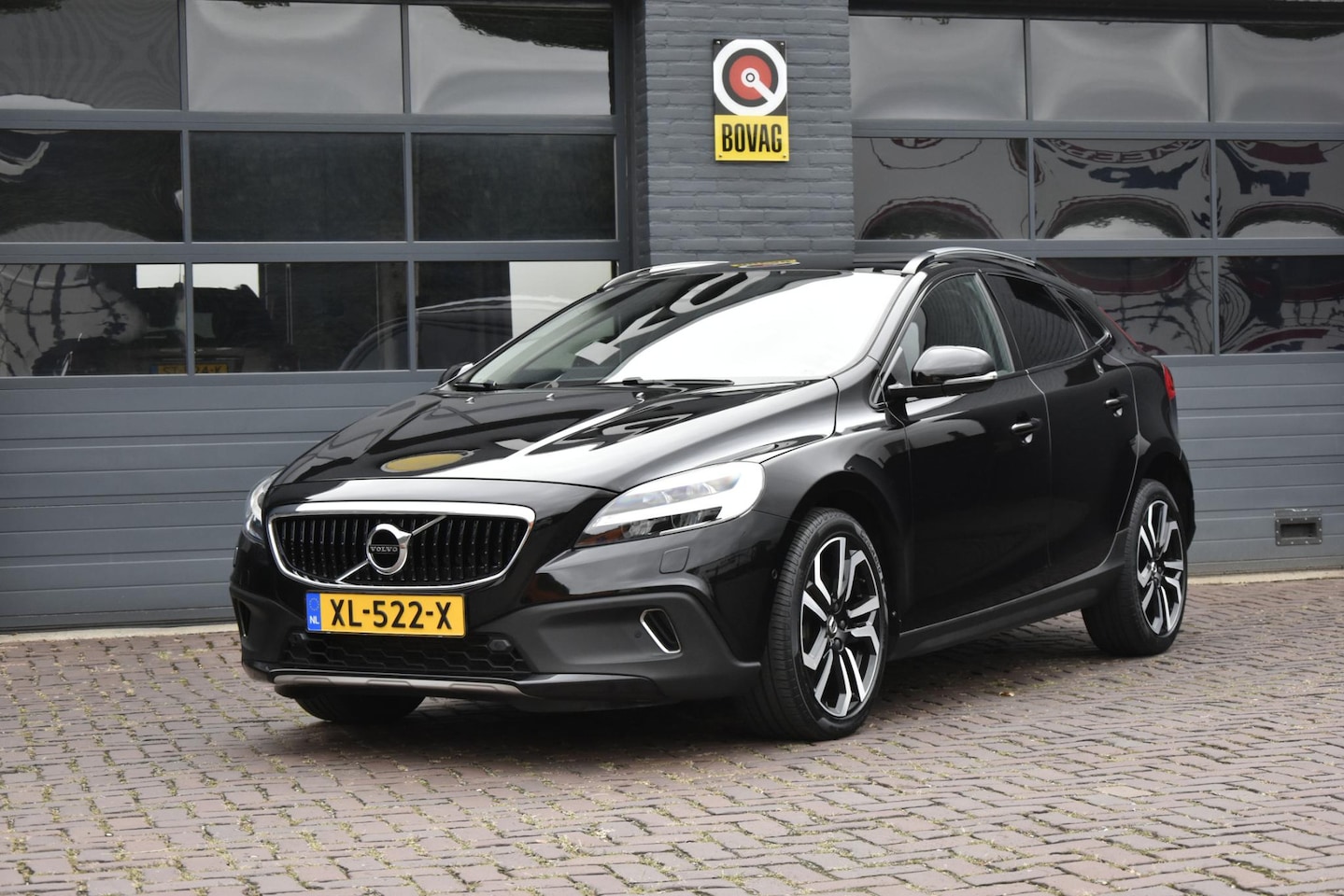 Volvo V40 Cross Country - 1.5 T3 Polar+ Luxury 1.5 T3 Polar+ Luxury - AutoWereld.nl