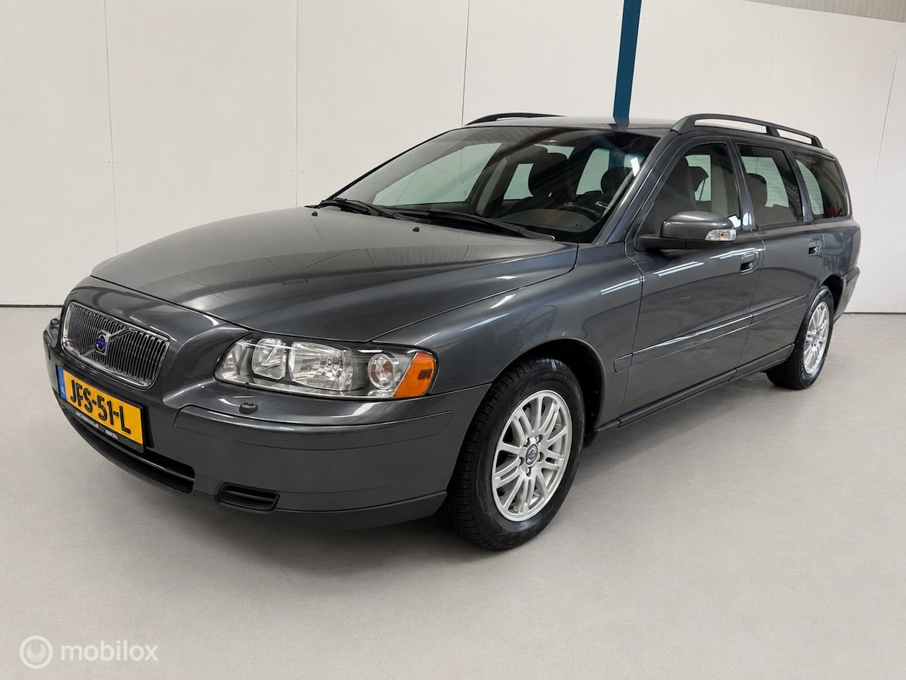 Volvo V70 - 2.4 Kinetic 170PK / YOUNGTIMER - AutoWereld.nl