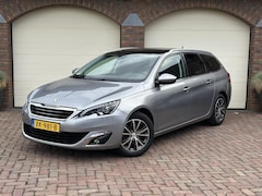 Peugeot 308 SW - 1.2i Automaat 130pk Panoramadak PDC LED Cruise Trekhaak