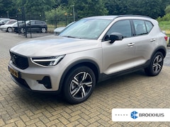 Volvo XC40 - 2.0 B4 Plus Dark | Harman/Kardon | Trekhaak | Camera | Pilot Assist |