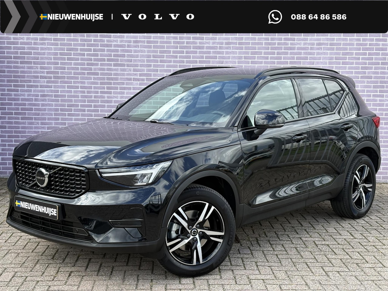 Volvo XC40 - 2.0 B4 Plus Dark | Adaptieve Cruise Control | Harman Kardon Audio | Trekhaak | Verwarmbare - AutoWereld.nl