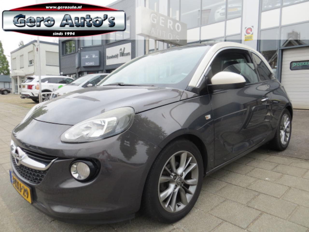 Opel ADAM - 1.4 Glam nl-auto ! panorama ,airco ecc ,16 inch - AutoWereld.nl