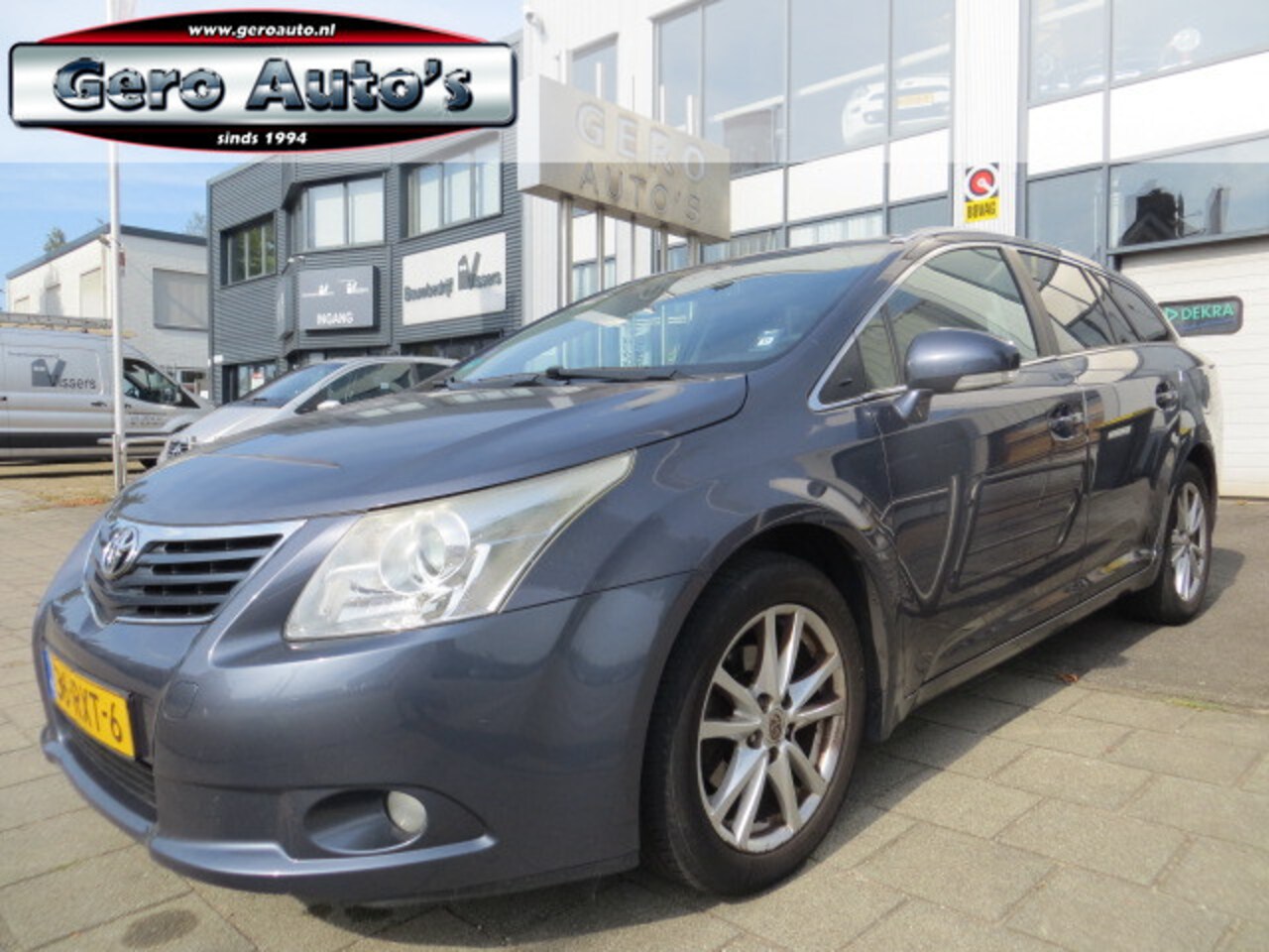 Toyota Avensis Wagon - 1.8 VVTi Business portier schade - AutoWereld.nl