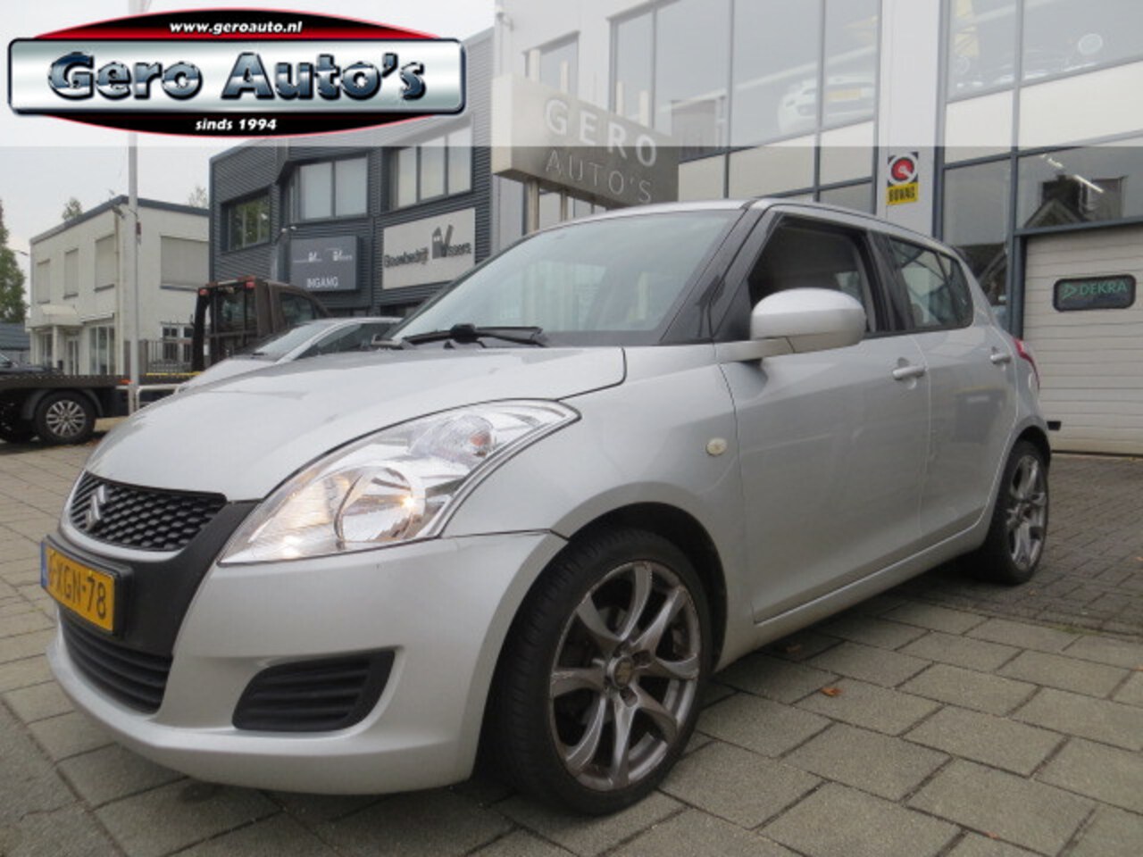 Suzuki Swift - 1.2 Bandit EASSS 5 deurs ,nl auto ,cruise control,airco - AutoWereld.nl