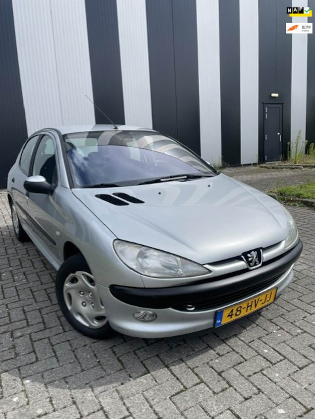 Peugeot 206 - 1.6-16V GentryPeugeot 206 1.6-16V Gentry l Automaat l Dealeronderhouden - AutoWereld.nl
