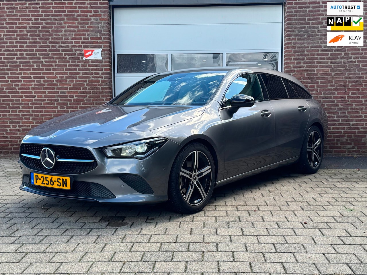 Mercedes-Benz CLA-klasse Shooting Brake - 200 Luxury Line|Trekhaak|Leer|Camera| - AutoWereld.nl