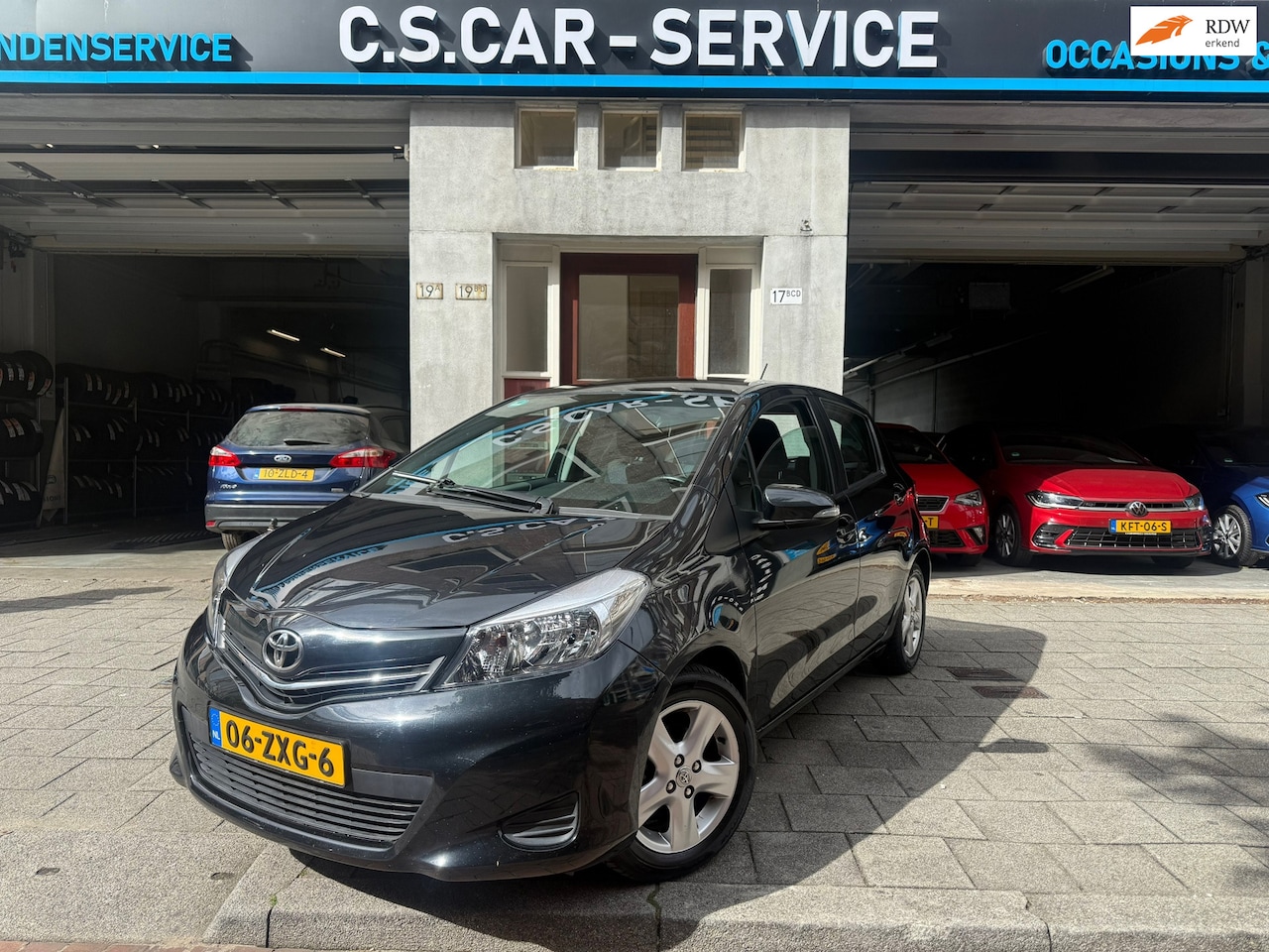 Toyota Yaris - 1.0 VVTi Cool Airco | Navi | Camera - AutoWereld.nl
