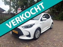 Toyota Yaris - 1.5 Hybrid Comfort. Wij zijn altijd de goedkoopste met de beste Vakgarage BOVAG service