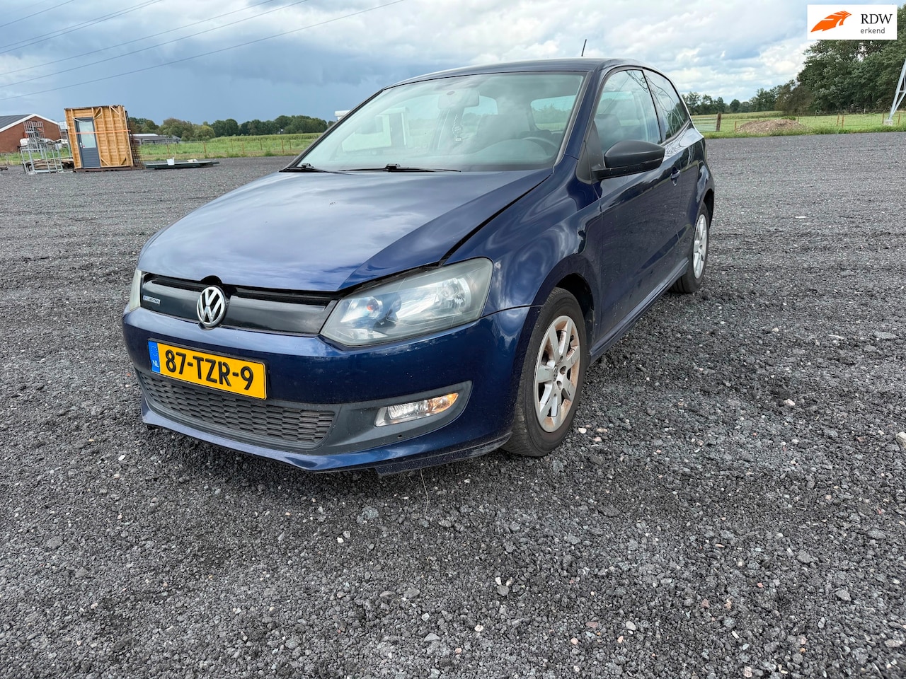 Volkswagen Polo - 1.2 TDI BlueMotion Comfortline lees advertentie diverse schades en gebruikers sporen zo me - AutoWereld.nl