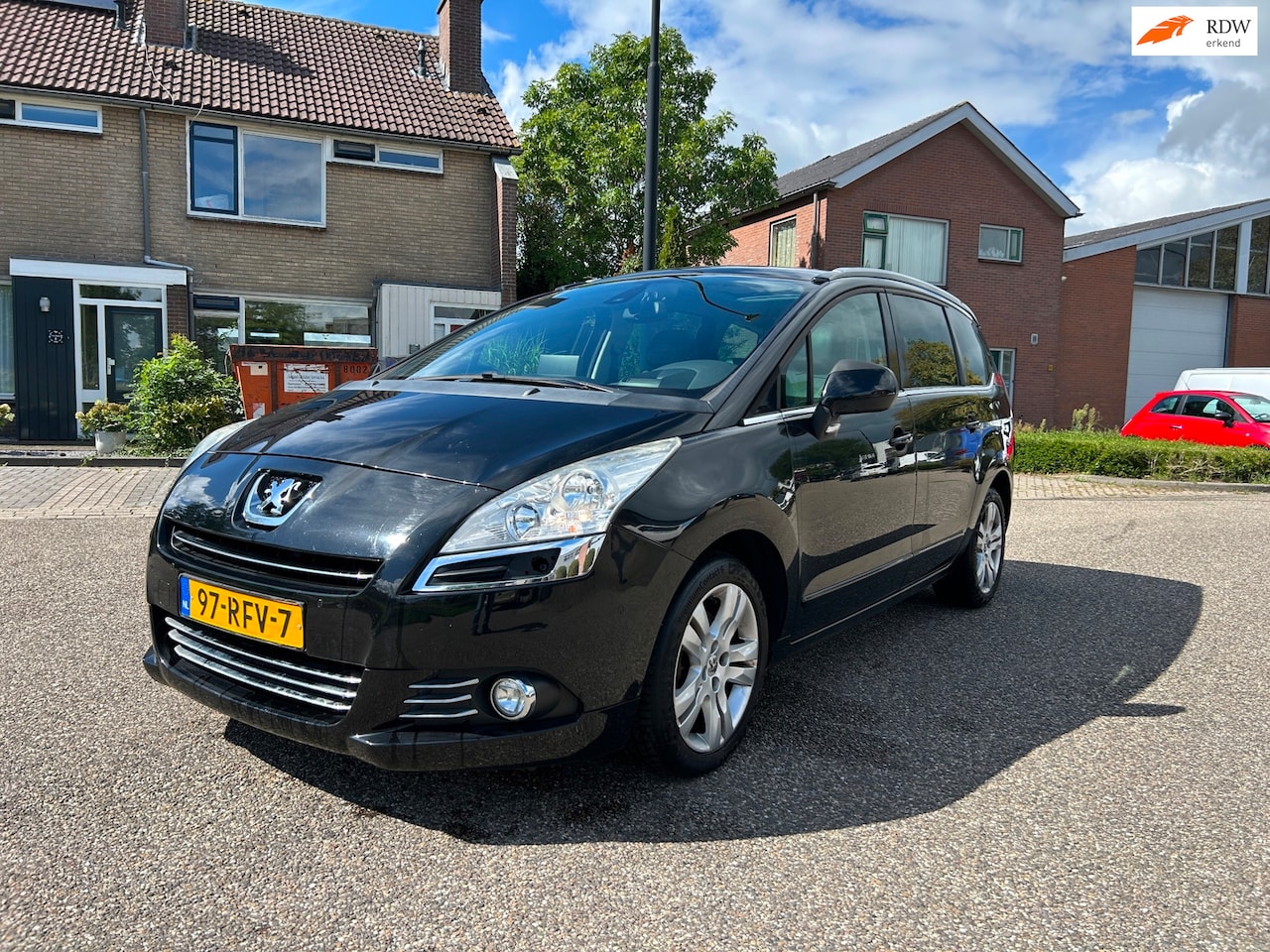Peugeot 5008 - 1.6 THP Blue Lease Executive 7p. 1.6 THP Blue Lease Executive 7p. - AutoWereld.nl