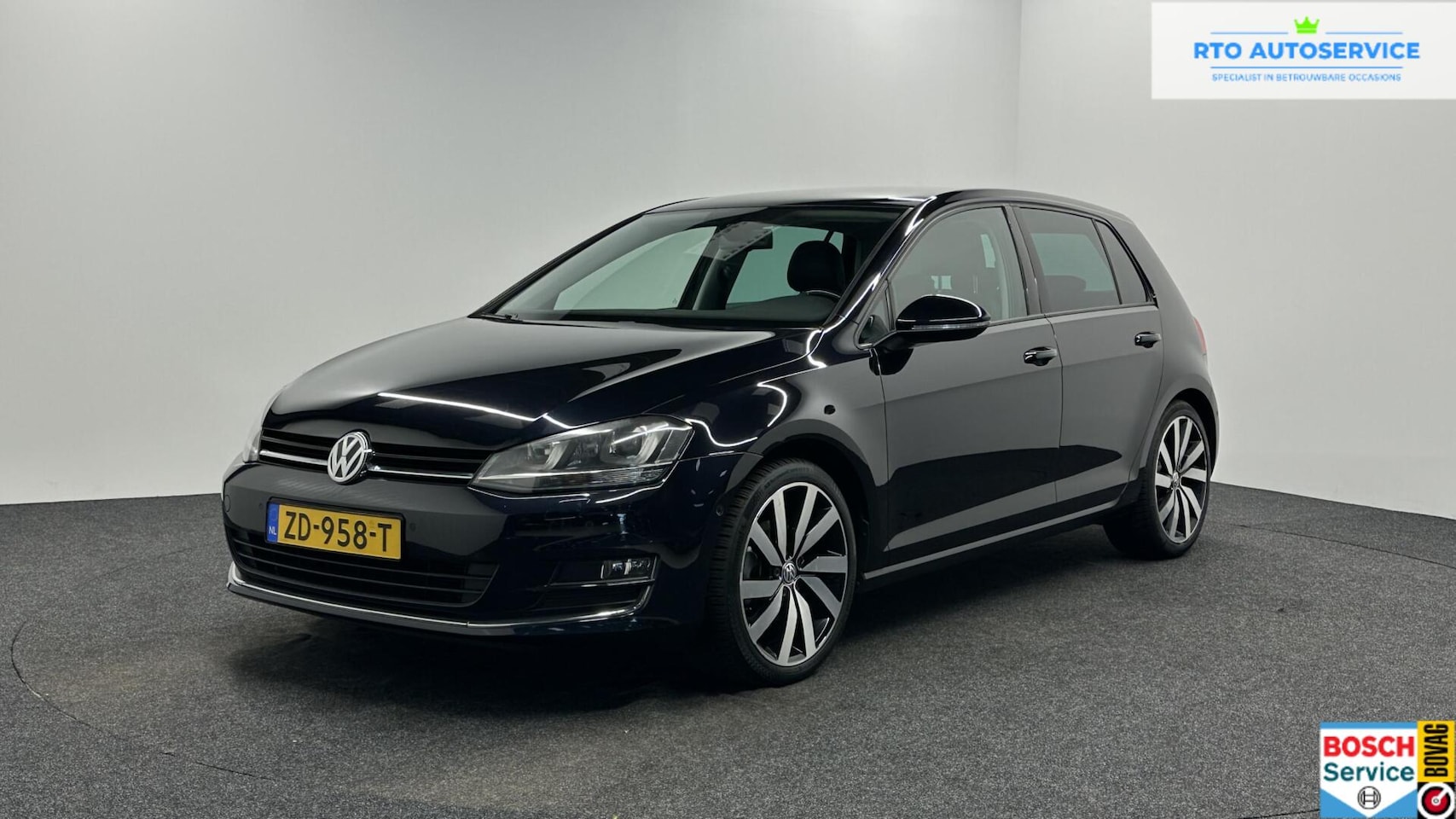 Volkswagen Golf - 1.4 TSI ACT Highline NAVI CRUISE ECC LM TREKHAAK. - AutoWereld.nl