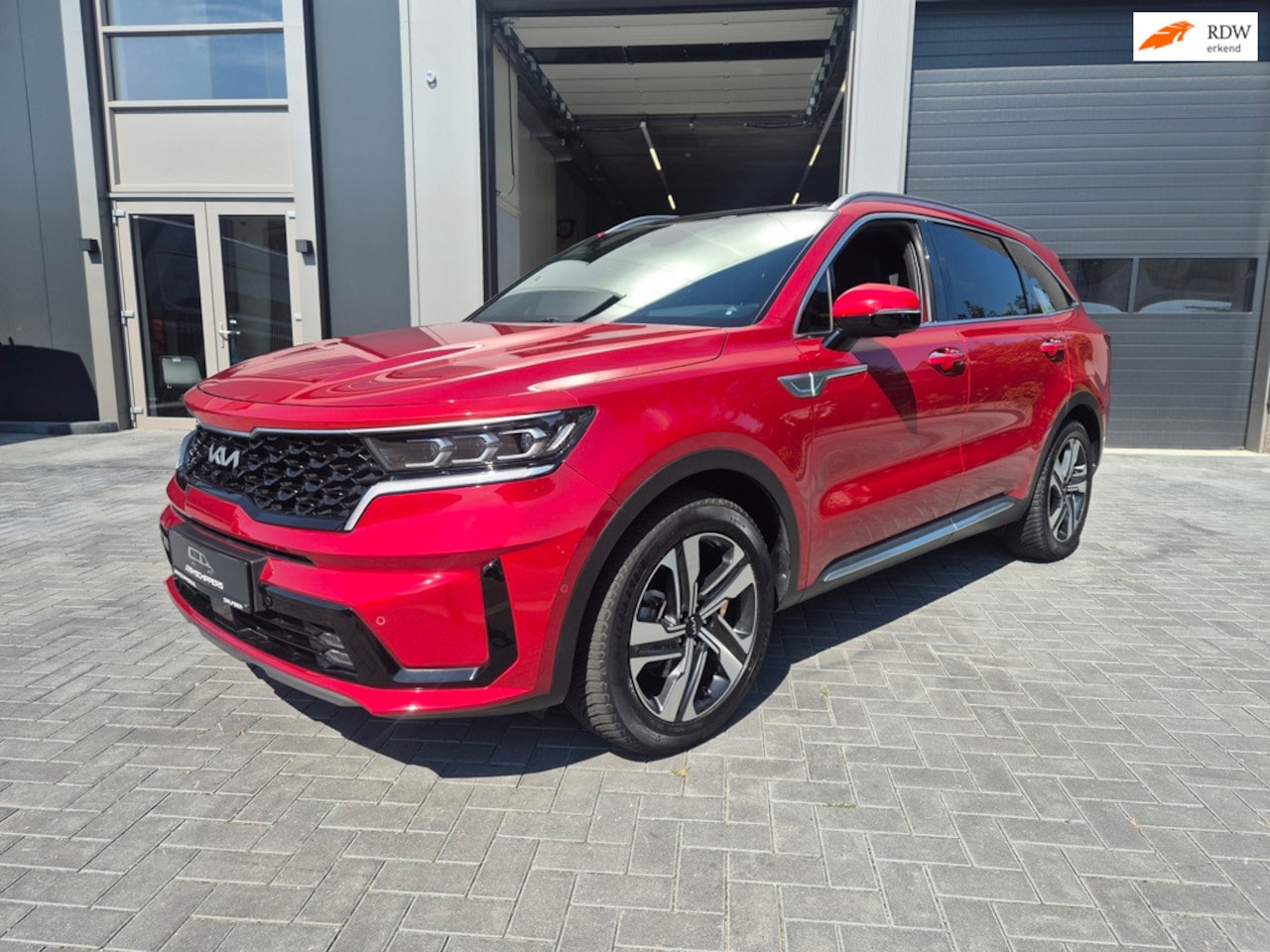 Kia Sorento - 1.6 T-GDI Plug-in Hybrid 4WD Platinum Automaat Trekhaak 2022 - AutoWereld.nl
