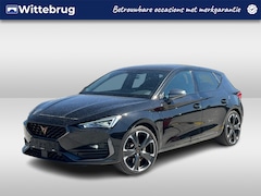 CUPRA Leon - 1.4 e-Hybrid 245pk VZ Performance / Panoramadak / Achteruitrijcamera / Navigatie / Verwarm