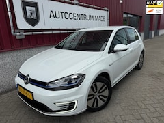 Volkswagen e-Golf - E-Golf // 5-DRS // Leer // PDC // Navi // LED //