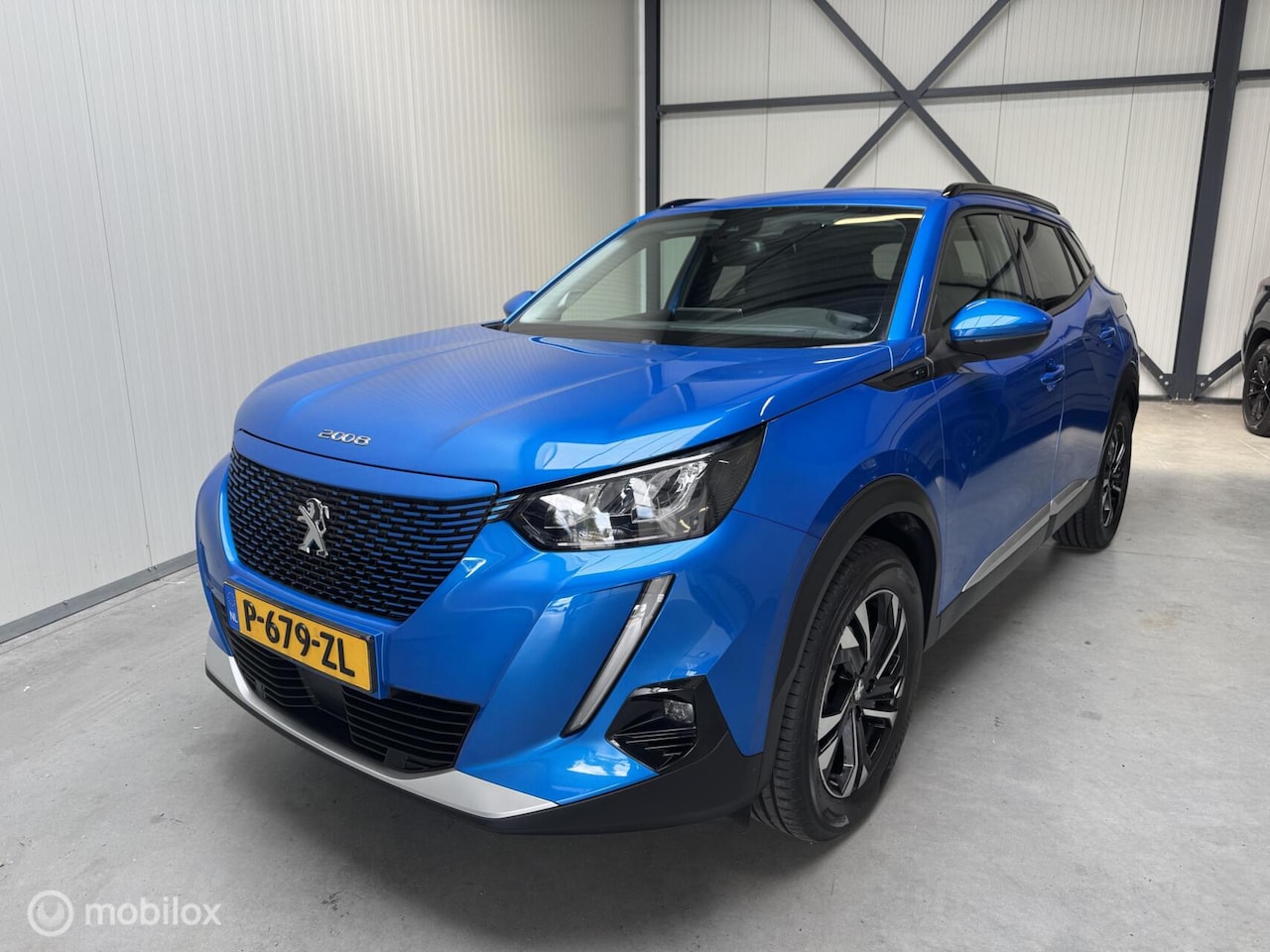 Peugeot e-2008 - EV Allure Pack 50 kWh - AutoWereld.nl