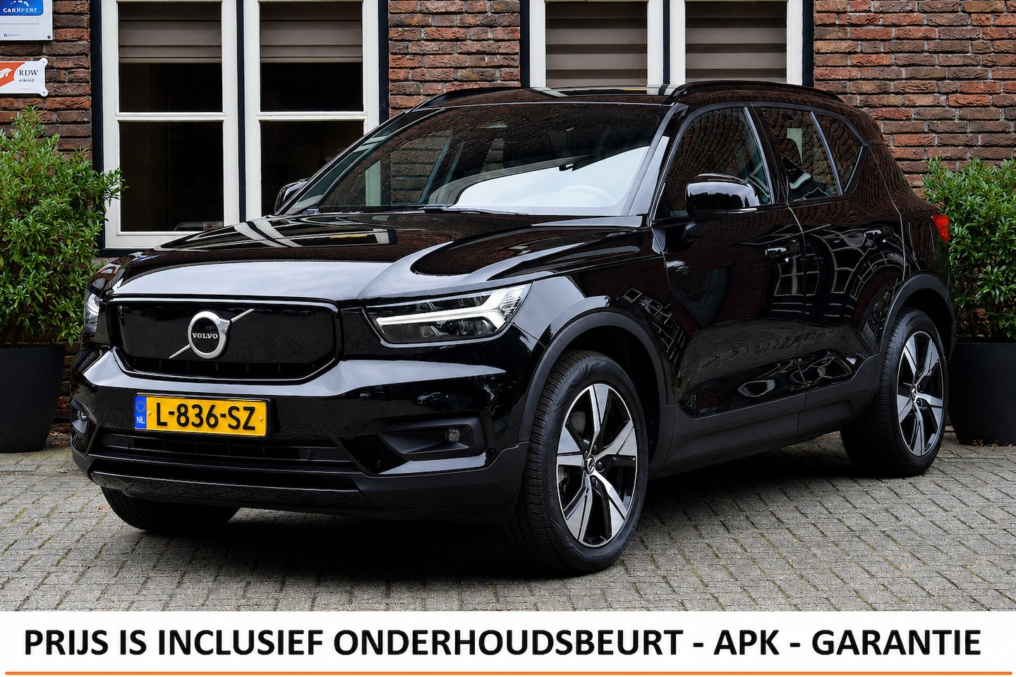 Volvo XC40 - Recharge P8 AWD R-Design 93.7 SOH | Adaptive Cruise | Winterpakket | Camera - AutoWereld.nl
