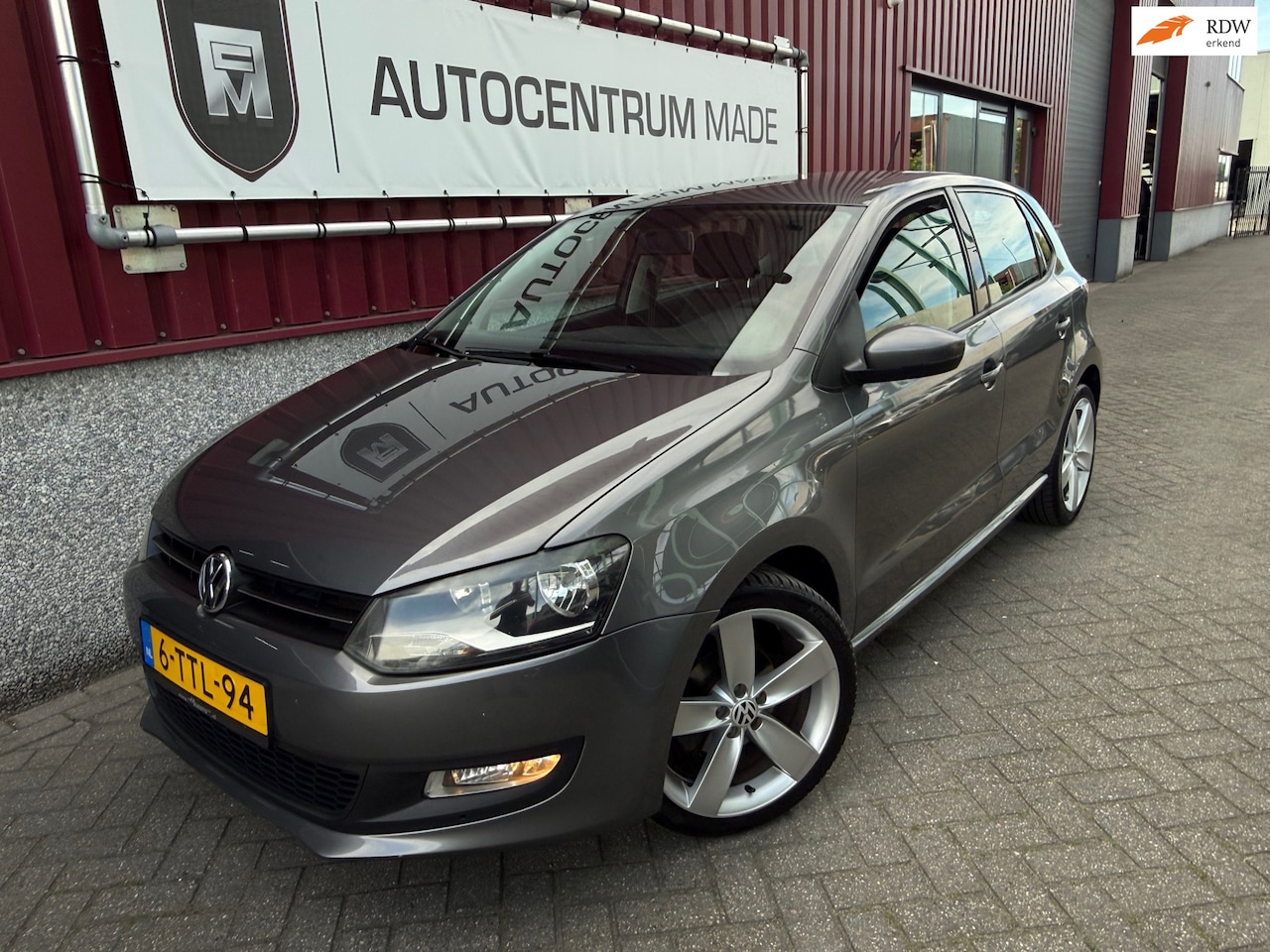 Volkswagen Polo - 1.4-16V Highline // 5-DRS // Airco // 145 DKM // - AutoWereld.nl