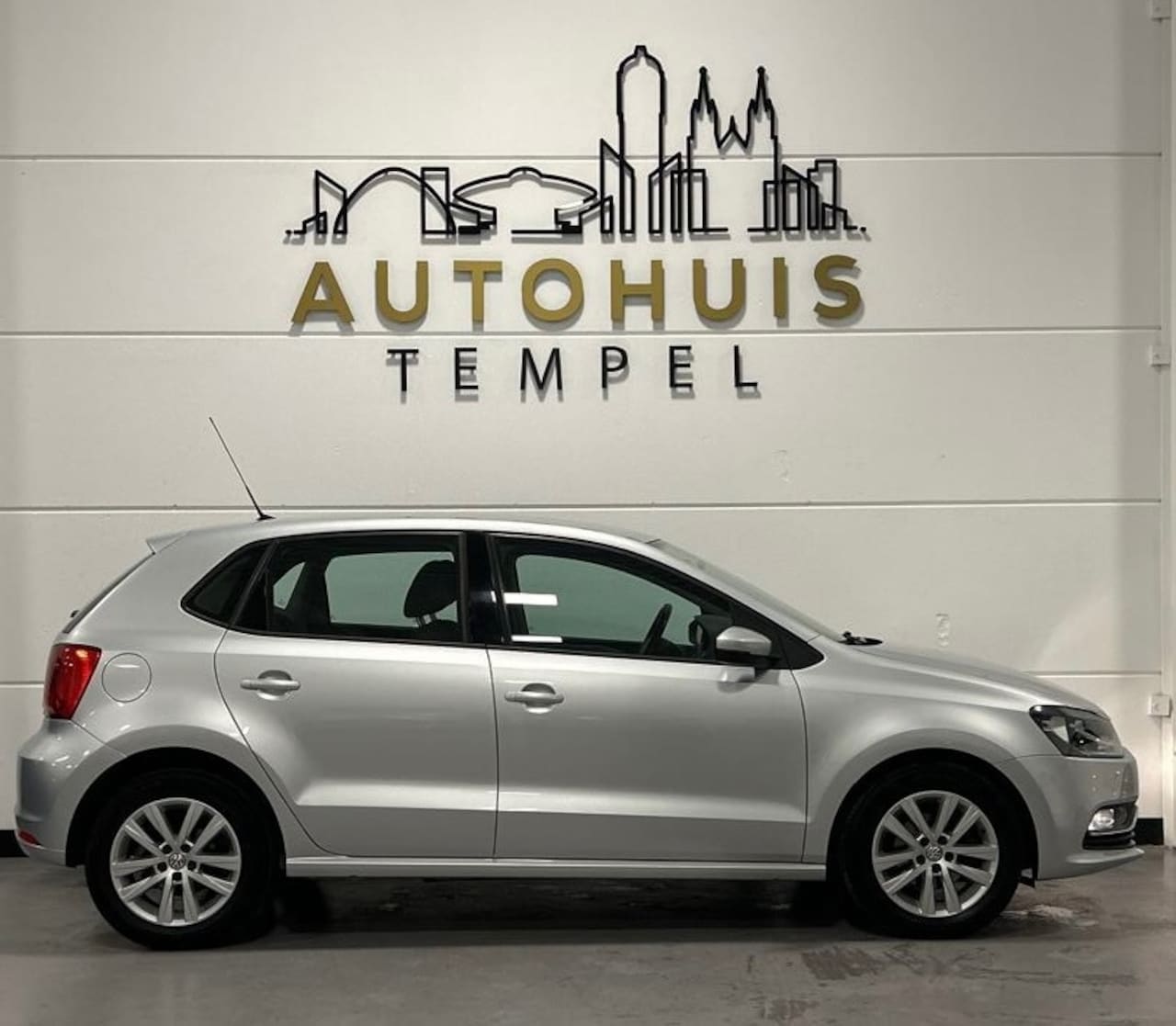 Volkswagen Polo - 1.2 TSI Highline Airco Cruise Start/Stop Isofix Nwe APK - AutoWereld.nl
