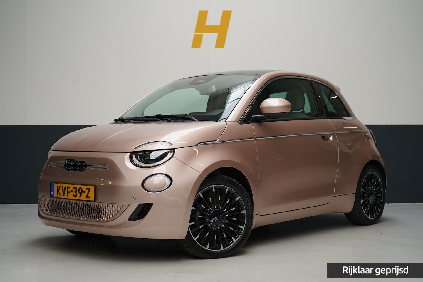 Fiat 500 - La Prima 42 kWh | SoH 97,6% | Leder | Lm velgen | Navigatie | Carplay | - AutoWereld.nl