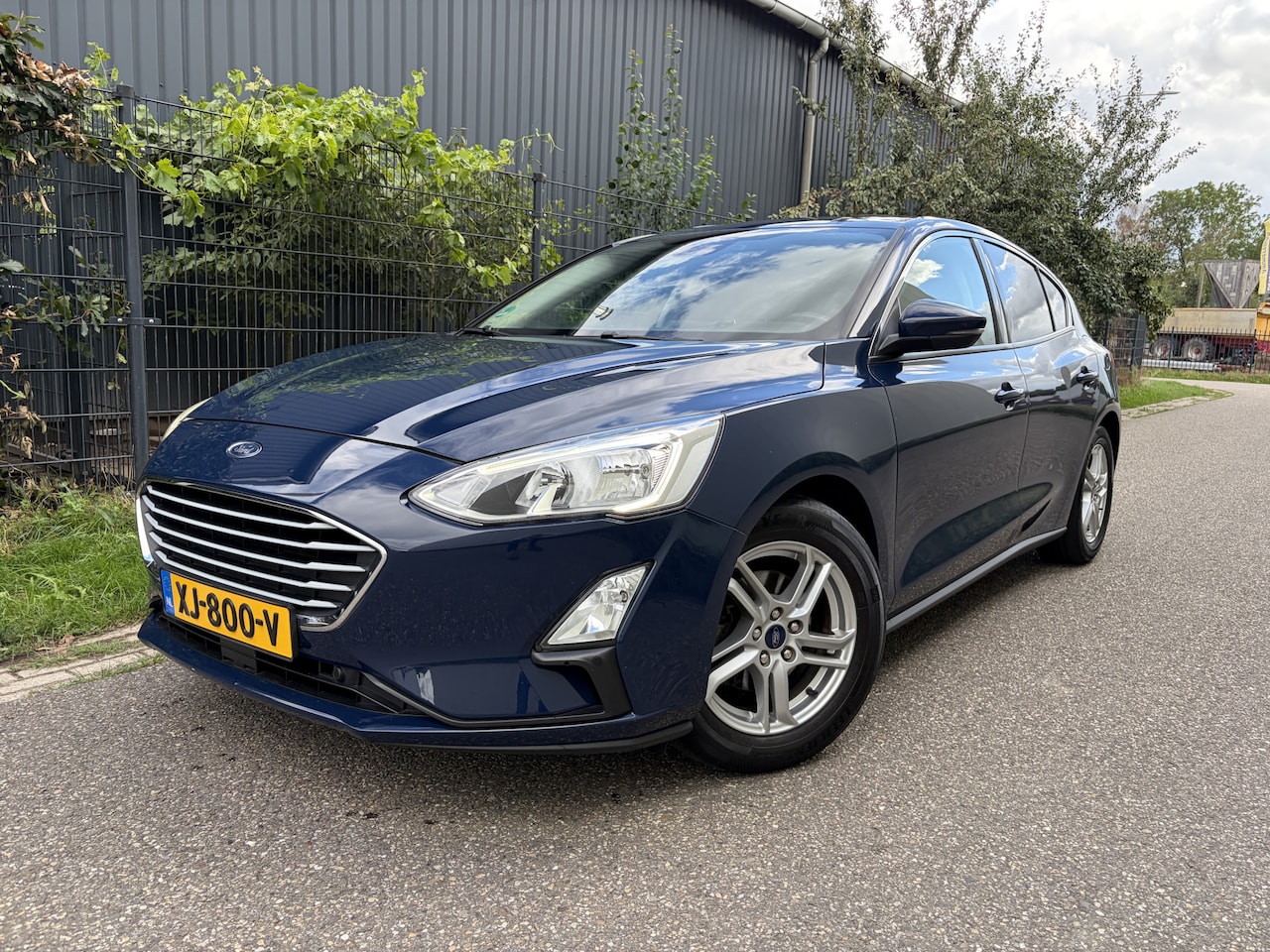 Ford Focus - 1.0 EcoBoost Trend Edition Business / NAVI / CRUISE / TREKHAAK / 127dkm! NAP! - AutoWereld.nl