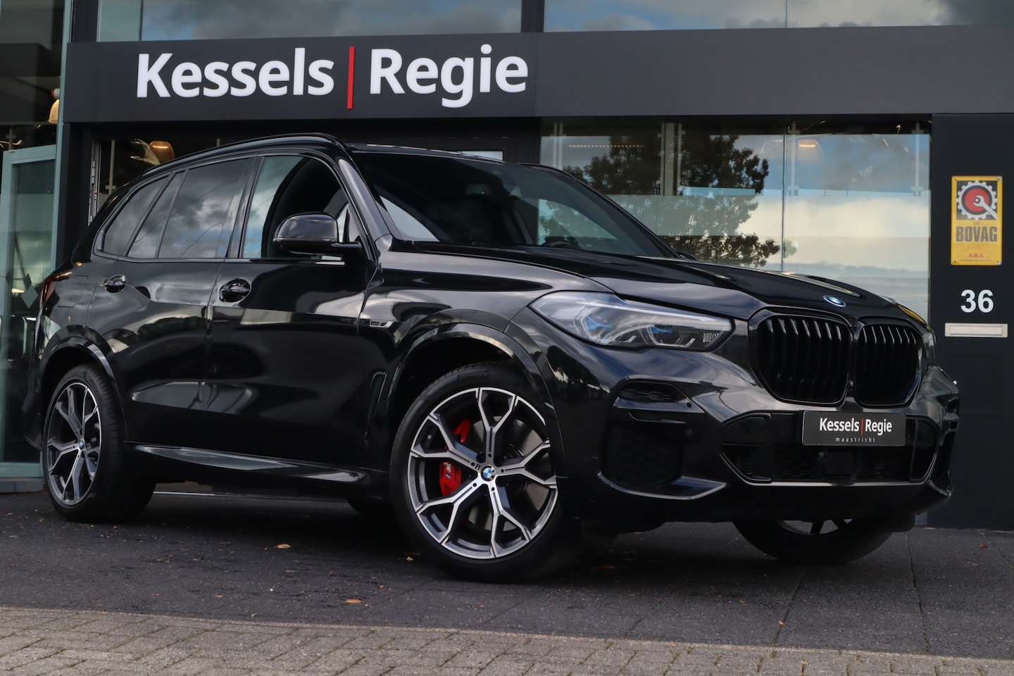 BMW X5 - xDrive45e M-sport | Pano | HuD | Laser | 360 | El.Haak | Memory | Keyless | HiFi | 21” - AutoWereld.nl