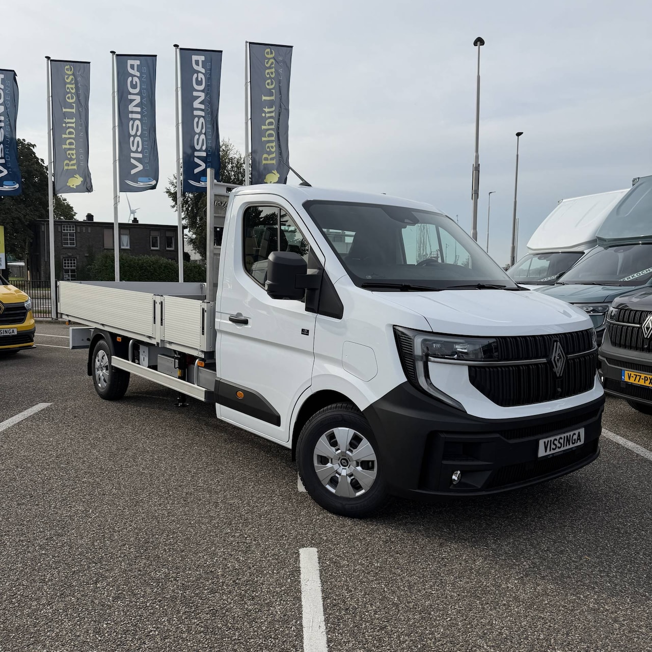 Renault Master E-Tech - Pick-up + HIAB kraan + trekhaak - AutoWereld.nl